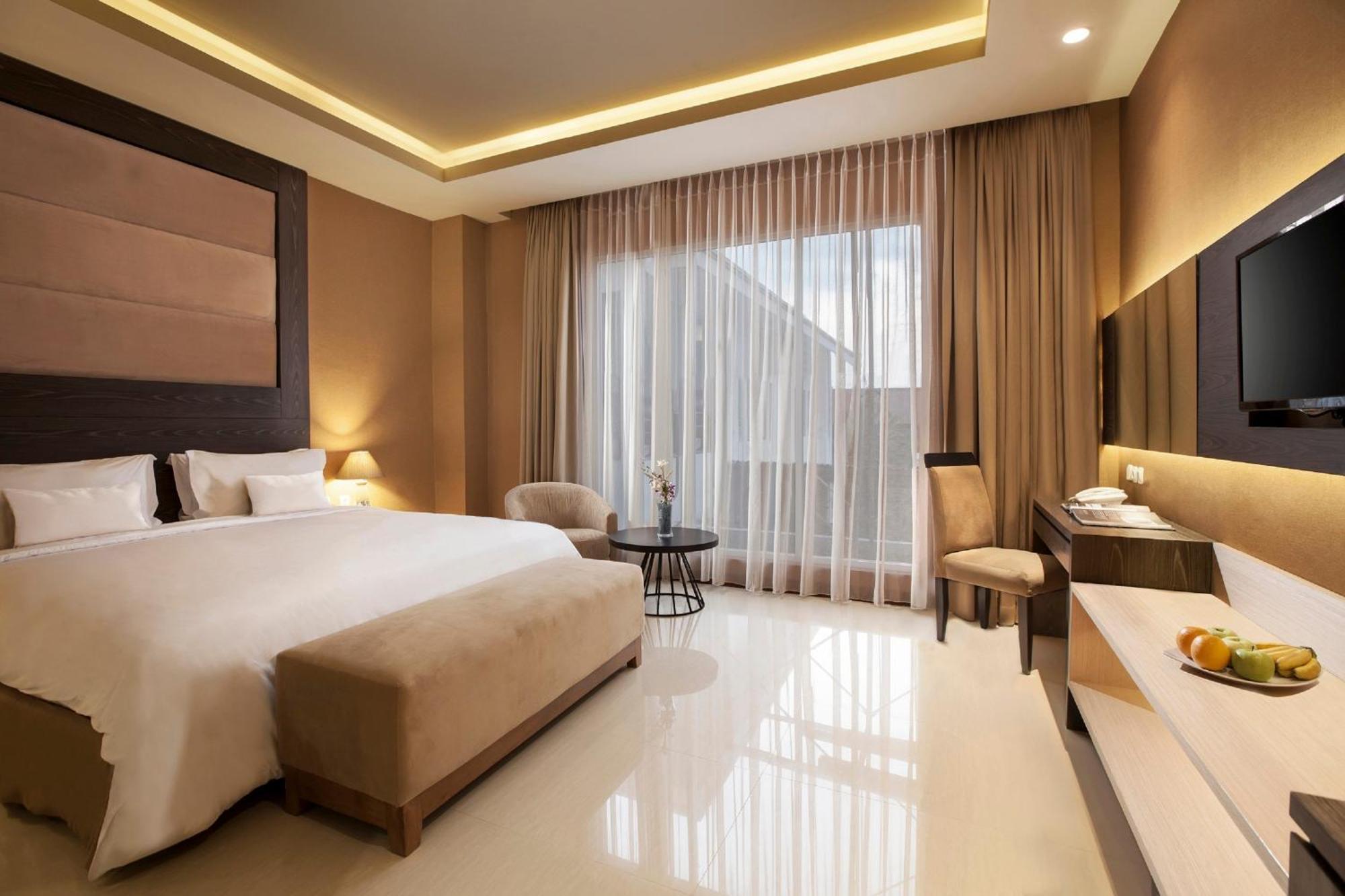 Aveon Express Hotel By Daphna International Yogyakarta Exterior foto